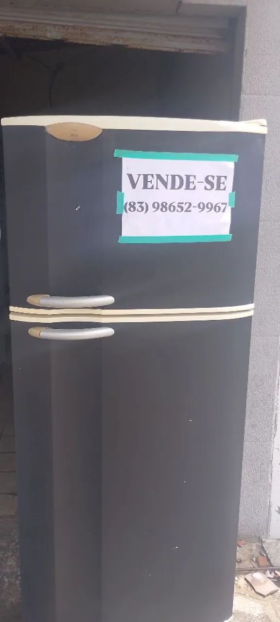 VENDO REFRIGERADOR Eletrolux FROST FREE 