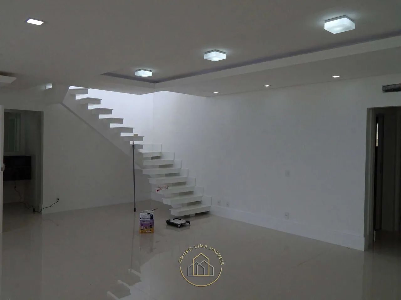 Apartamento Cobertura Duplex com 4 Quartos Suites no pecado