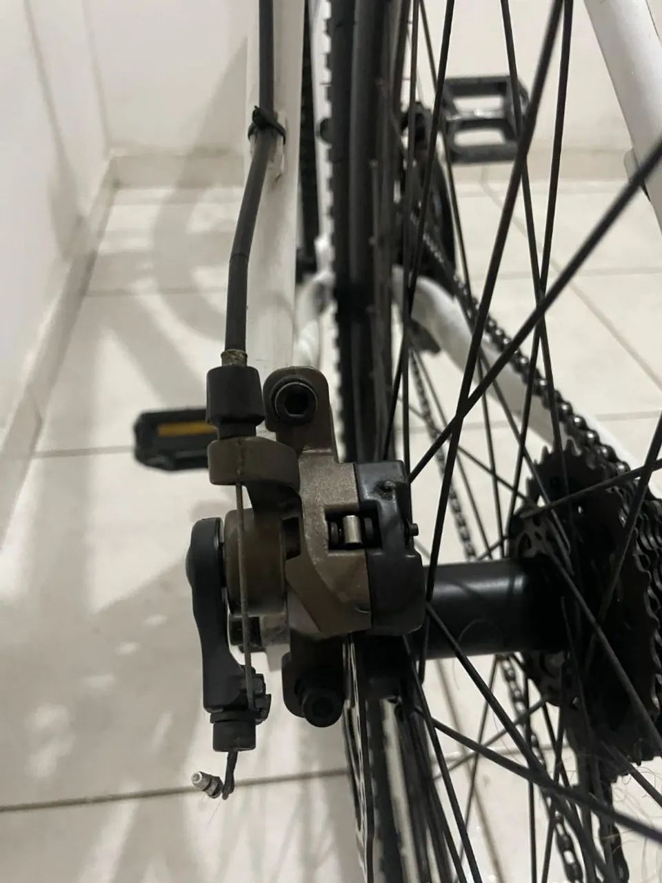 Bicicleta aro 29 branca  - Foto 2