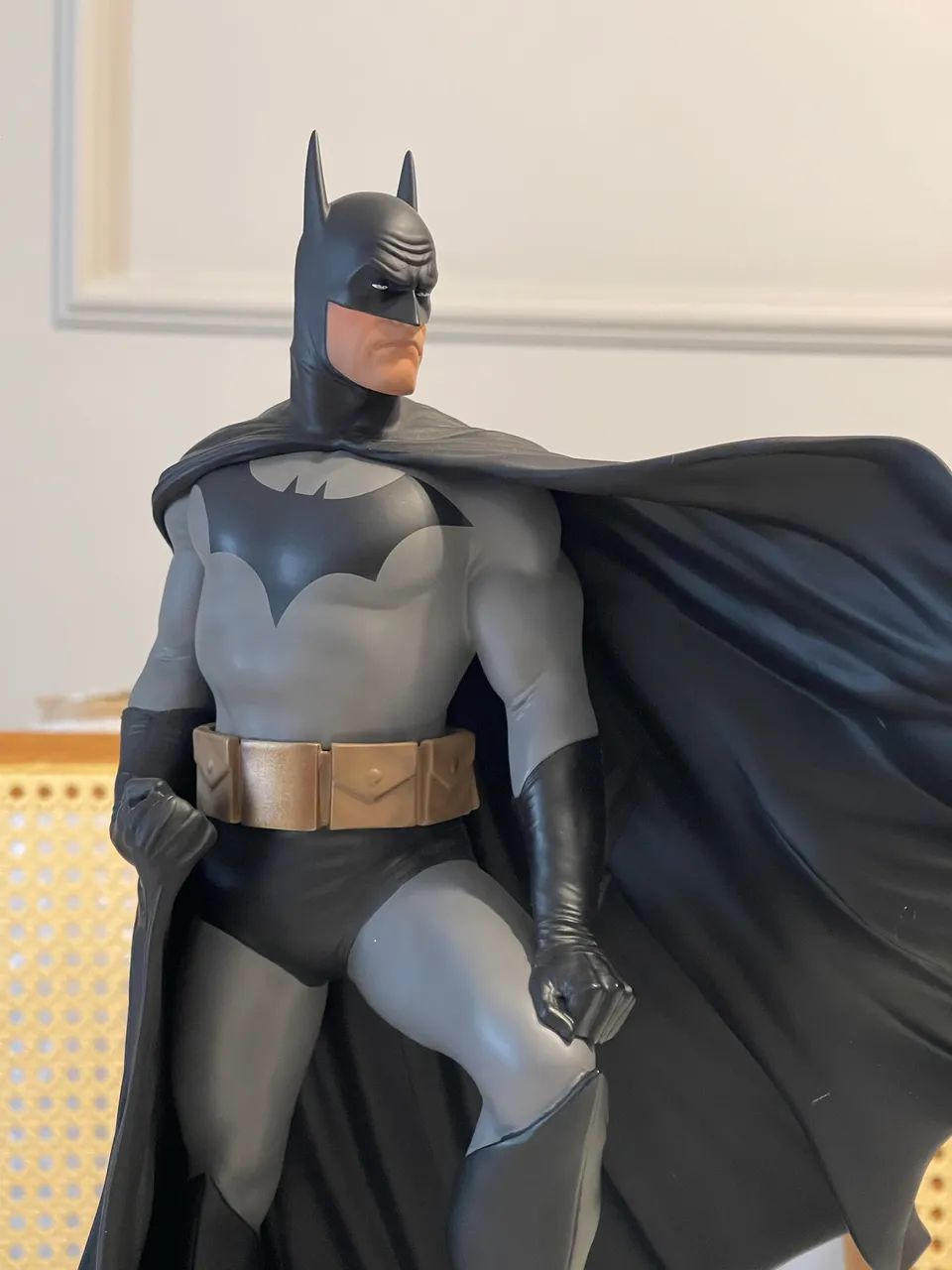 Estátua Batman Alex Ross 1/6 - DC Direct Deluxe - Foto 5