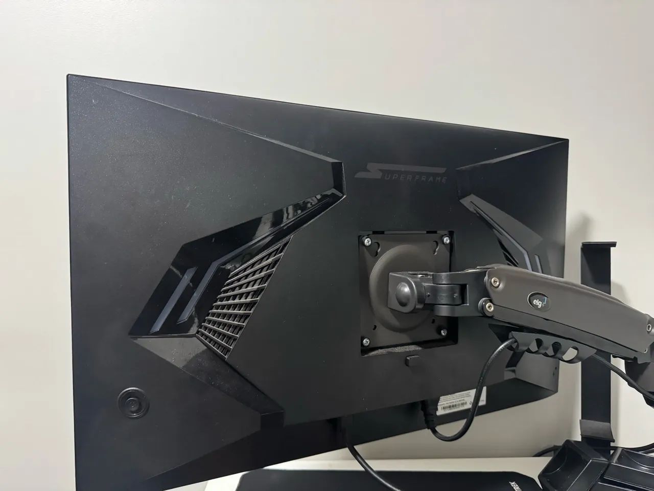 Monitor 27 quad HD super frame VÁ - Foto 2