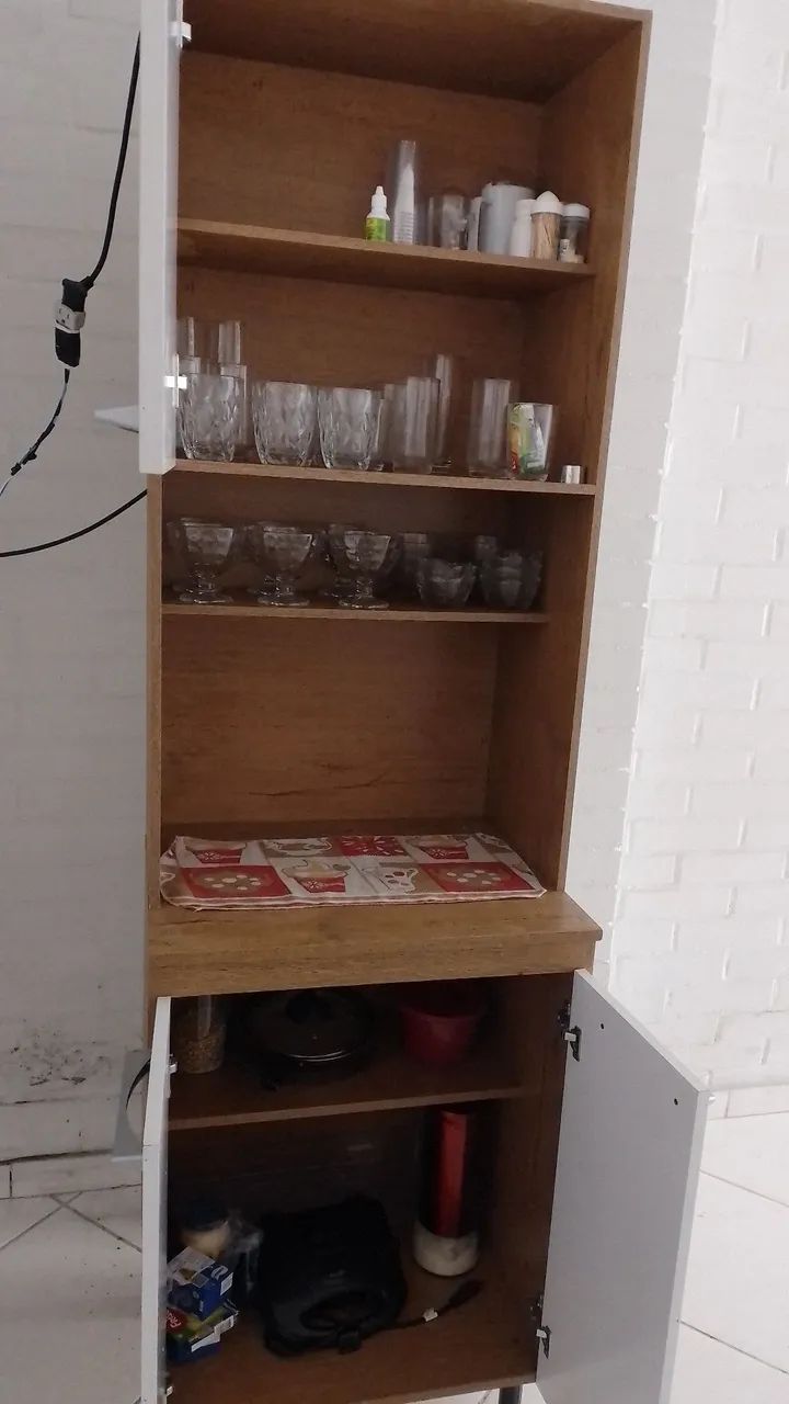 Vende-se 3 armários