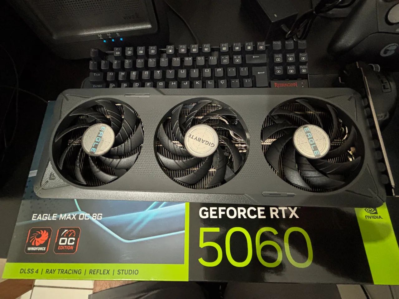 RTX 5060 8GB EAGLE GIGABITY ZERA  - Foto 2