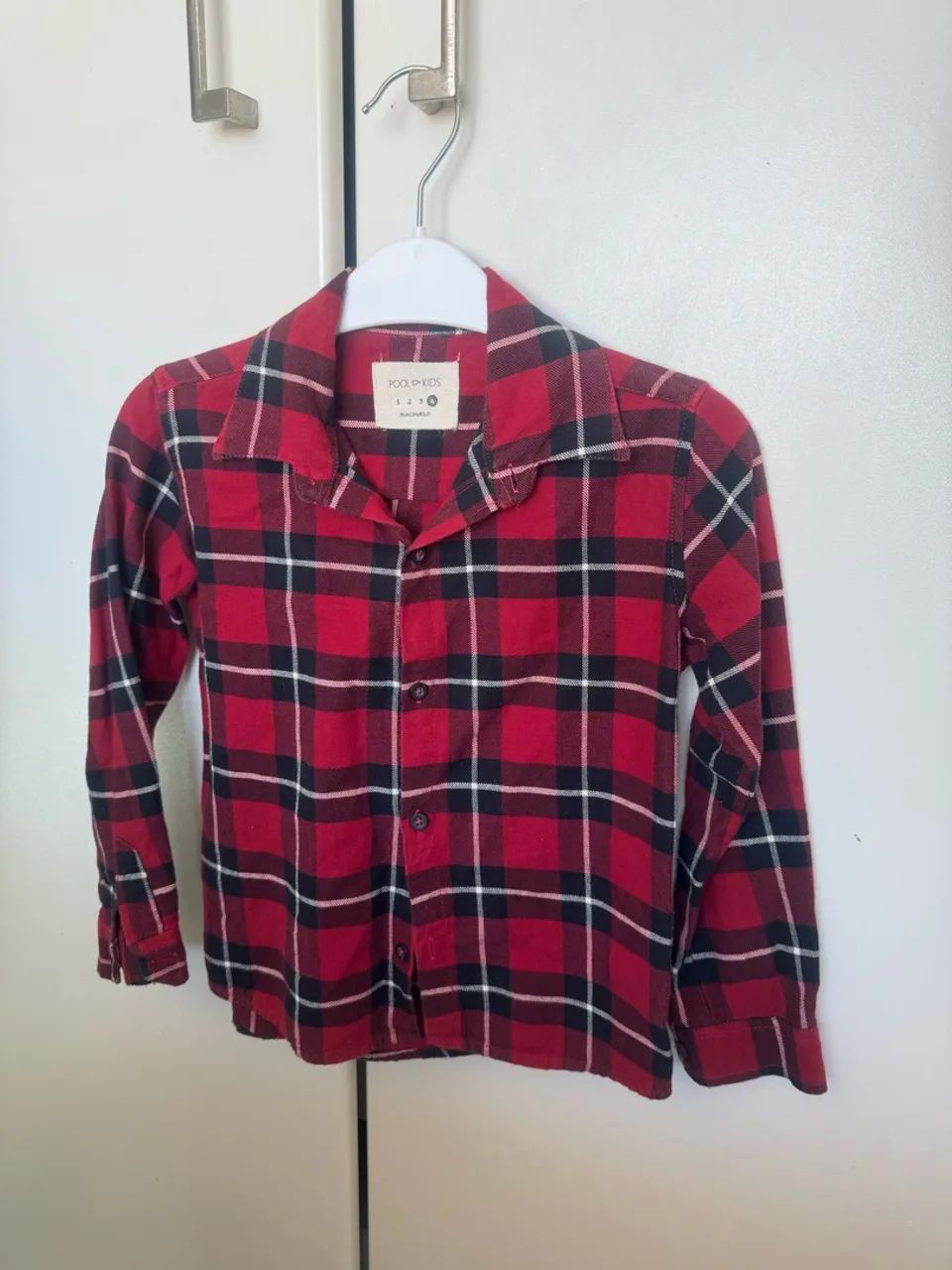 camisa infantis xadrez seminovas  - Foto 4