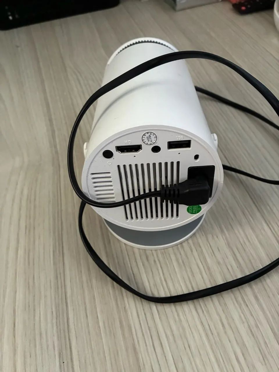 Projetor Portátil 4k Hd Android 11.0 Smart Wifi 5g Bluetooth - Foto 3