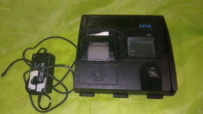 Relógio de Ponto Biométrico ZPM Lite (Com Caixa Control iD)