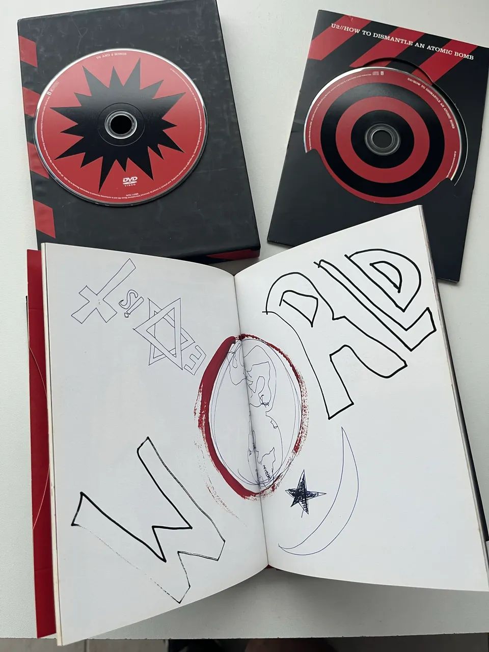 U2 - How To Dismantle An Atomic Bomb (Special Limited Edition: Cd, Dvd e Book) - Foto 3