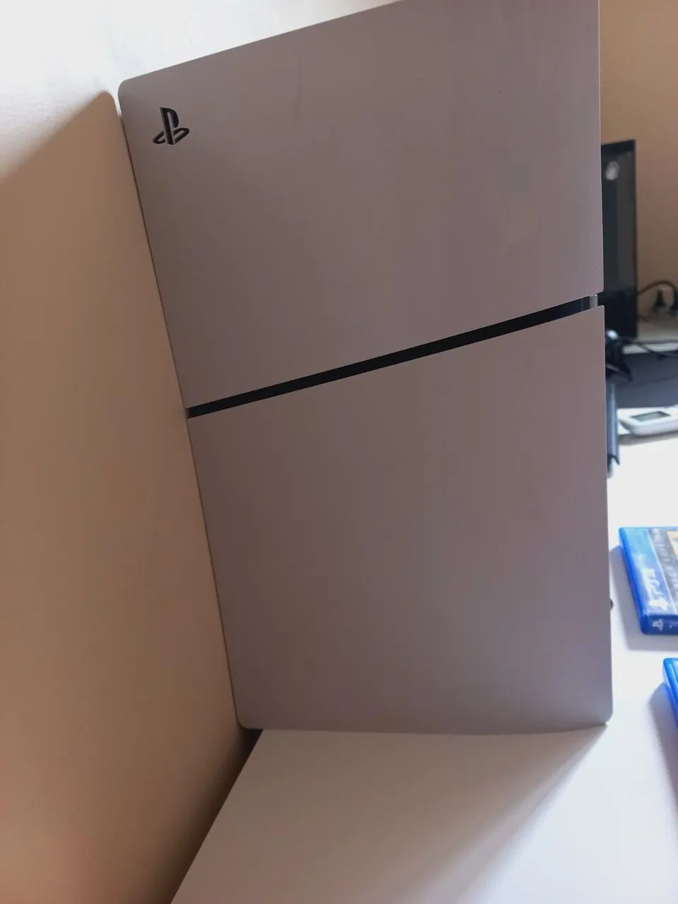 Vendendo ps5 slim 1tb  pouco tempo de uso - Foto 3