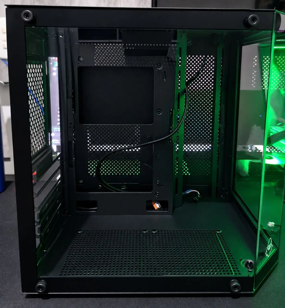 Gabinete mancer CV700m 