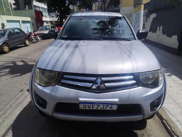 Mitsubishi L200 L200 Triton GL 3.2 CD TB Int. Dies. Mec. 2013