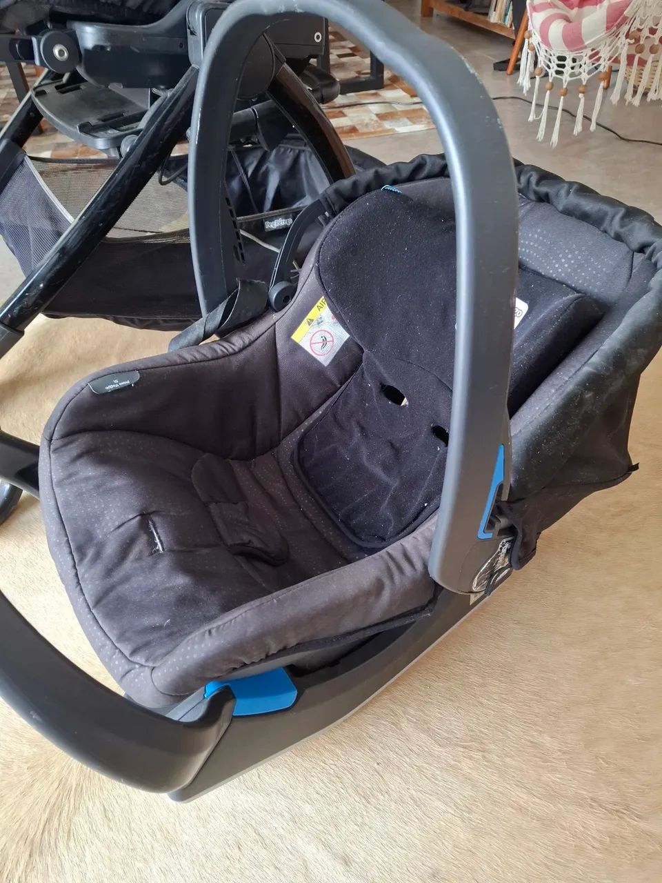Carrinho de Bebê + Bebê Conforto - Foto 2