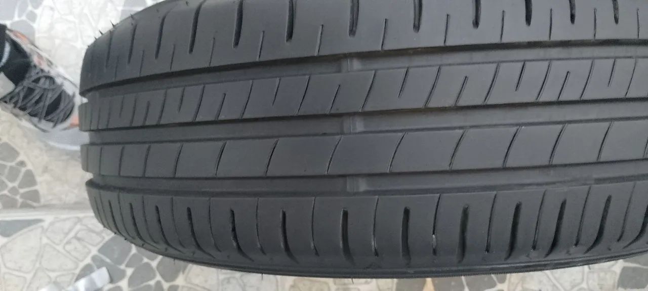 Par pneus Dunlop 175/65/14  - Foto 4