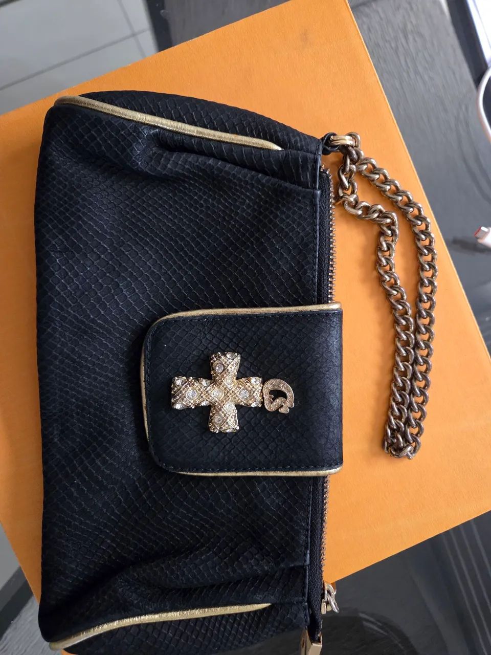Bolsa clutch Carmem Steffens