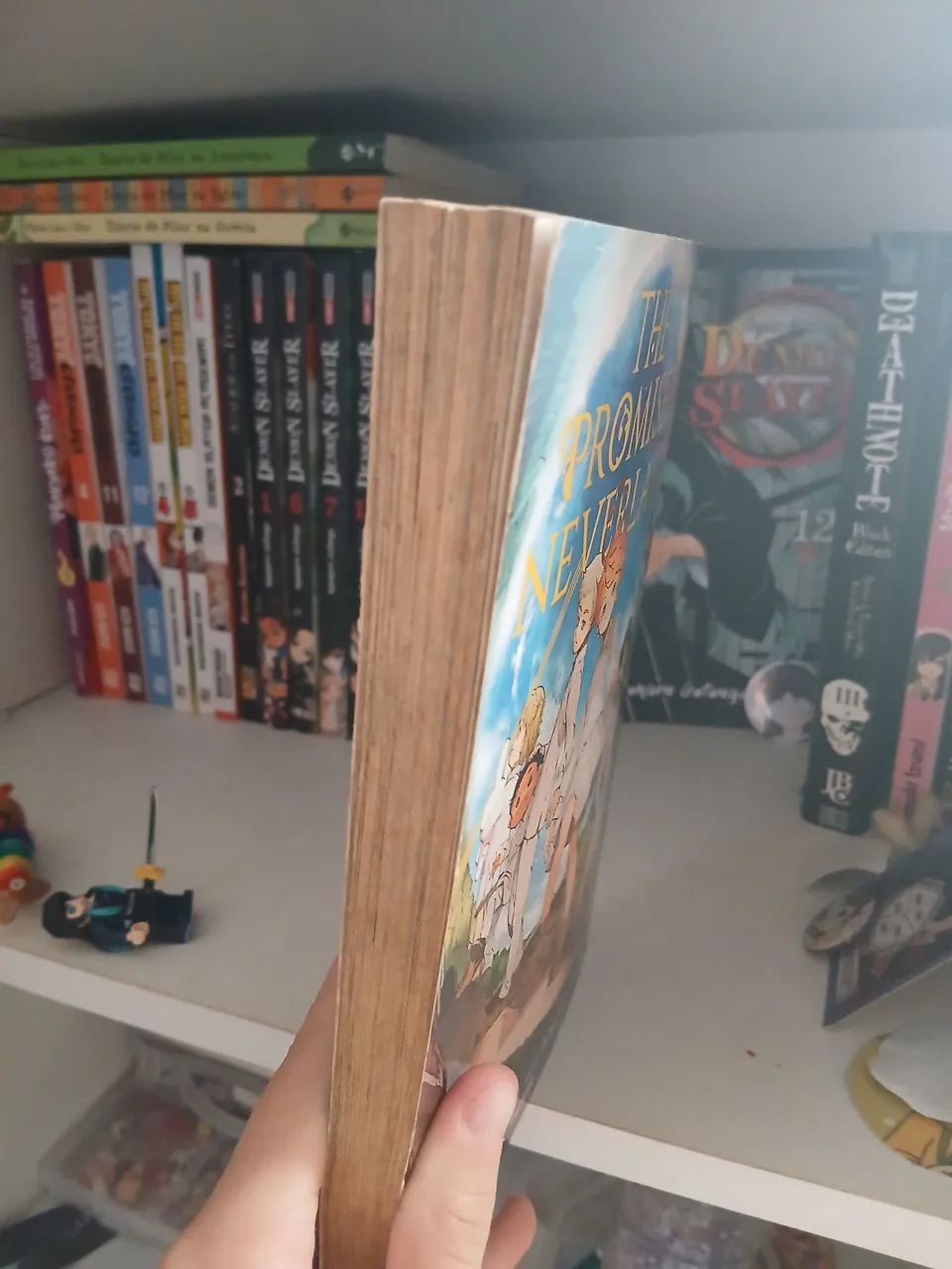 Mangá The Promise Neverland - Foto 4