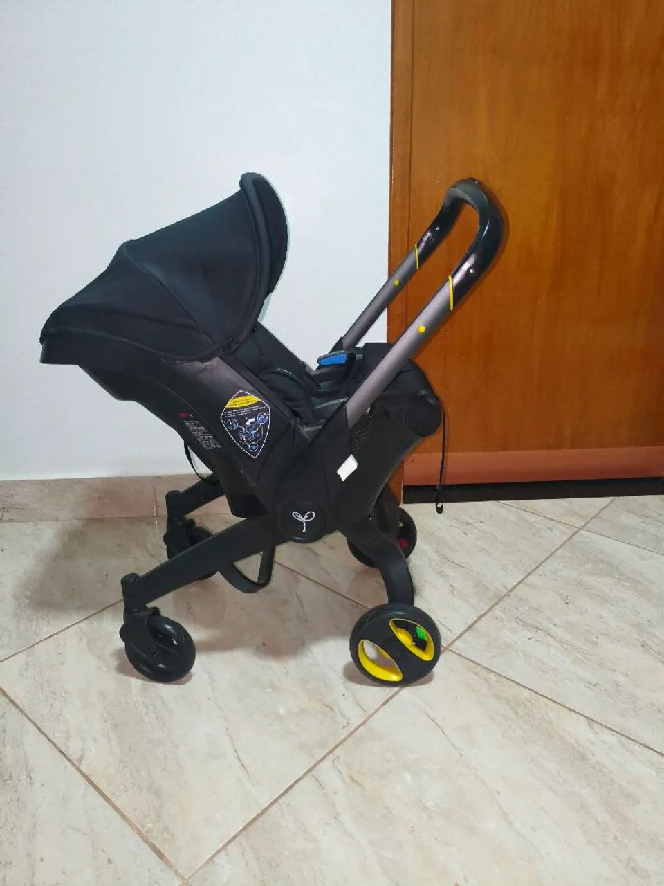 Carrinho e bebê conforto 2 em 1