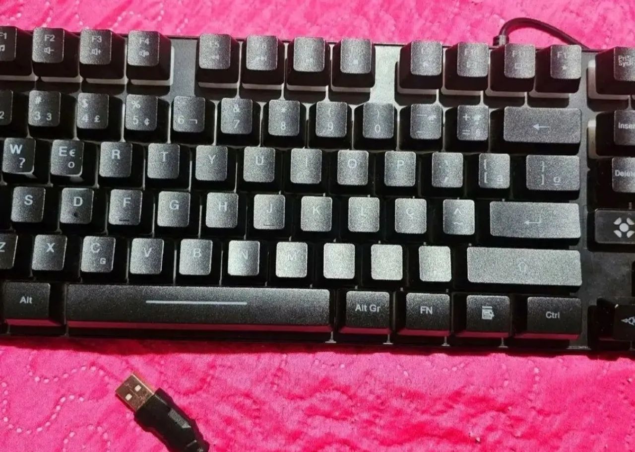 Teclado gamer RGB - Foto 2