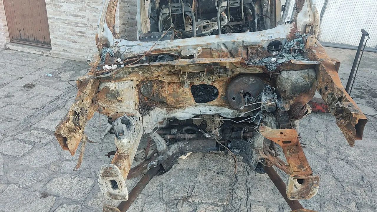 Tenho jeep Renegade 2020 flex tenho motor câmbio suspensão rodas trazeira suporte toda lat - Foto 4