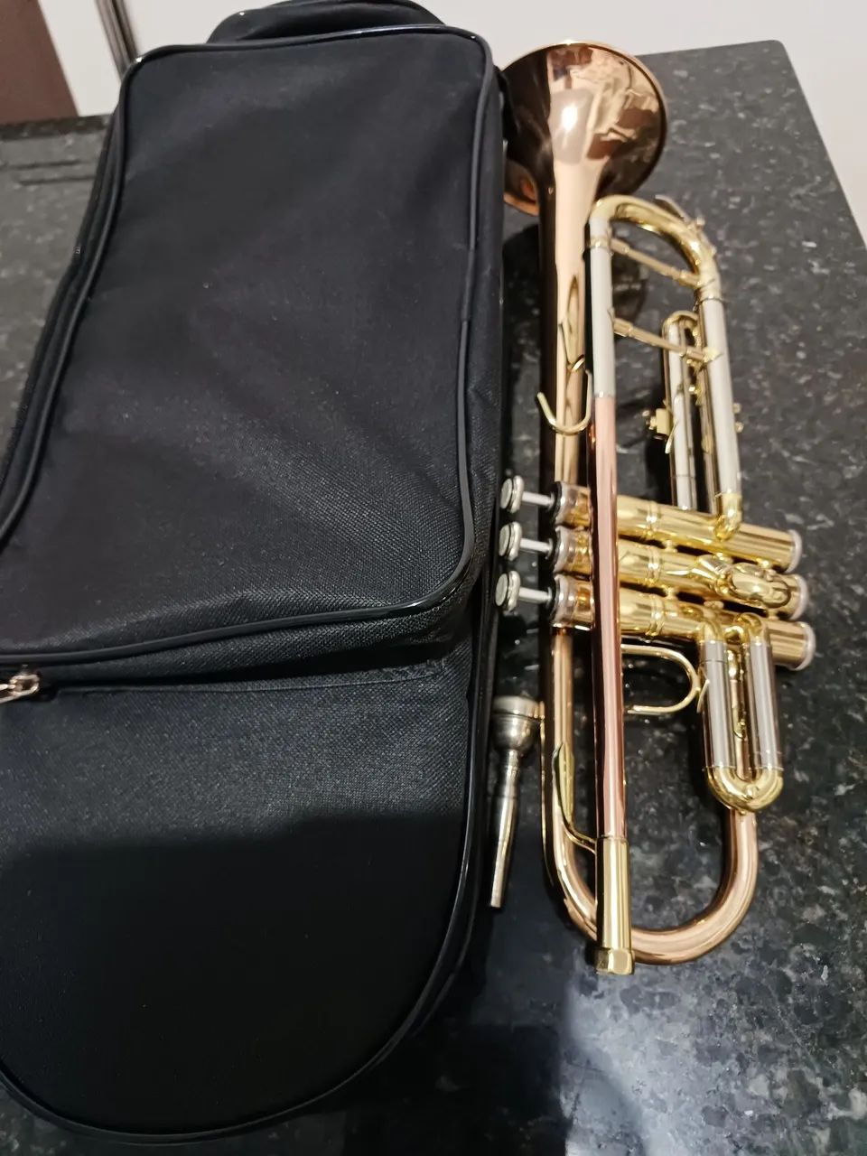 TROMPETE SUZUKI SI BEMOL 
