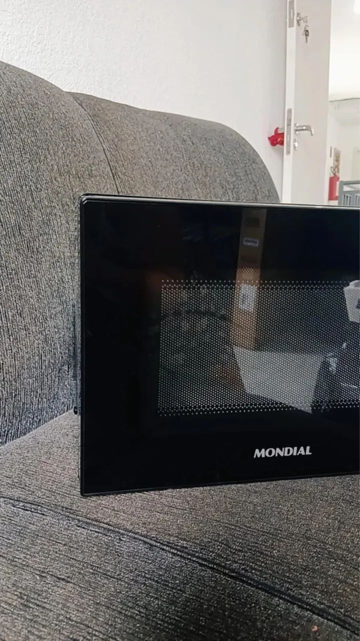 Microondas novíssimo - 21L