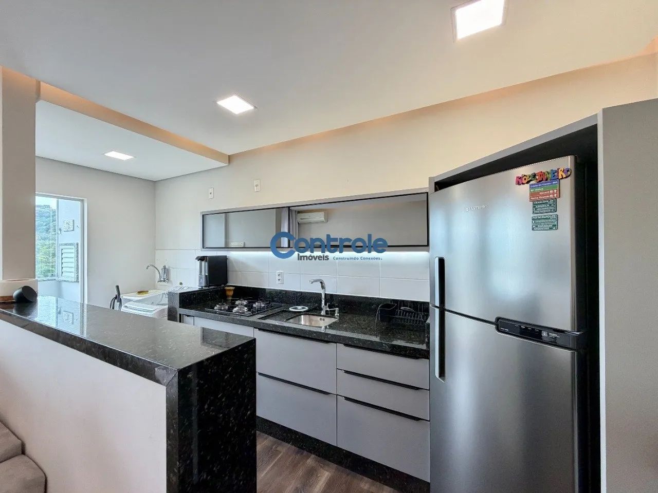 Apartamento mobiliado 2 quartos - Praia Comprida - São José - Foto 3