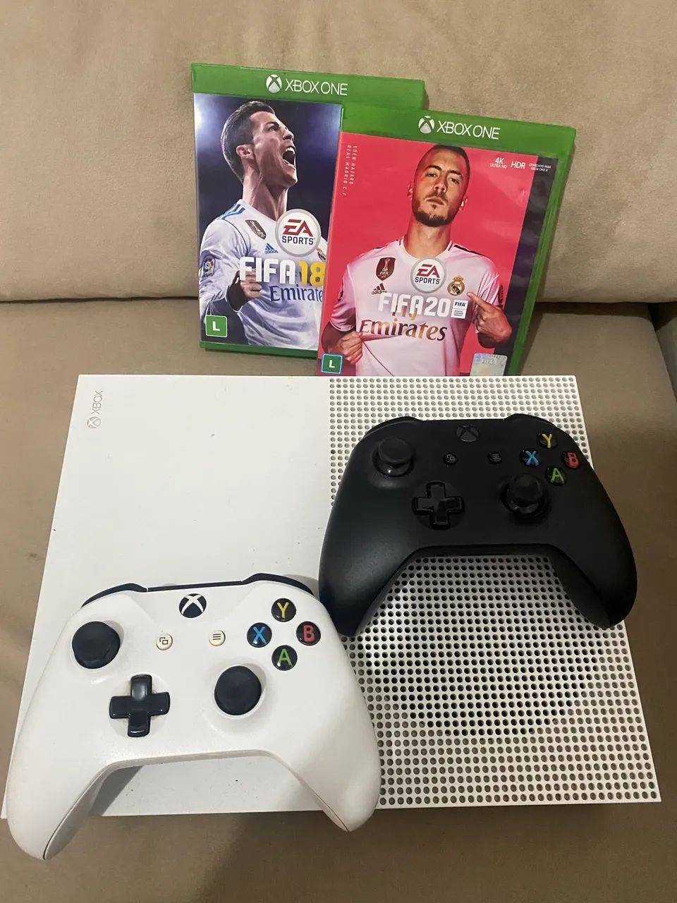 Xbox one s com 2 controles - Foto 2