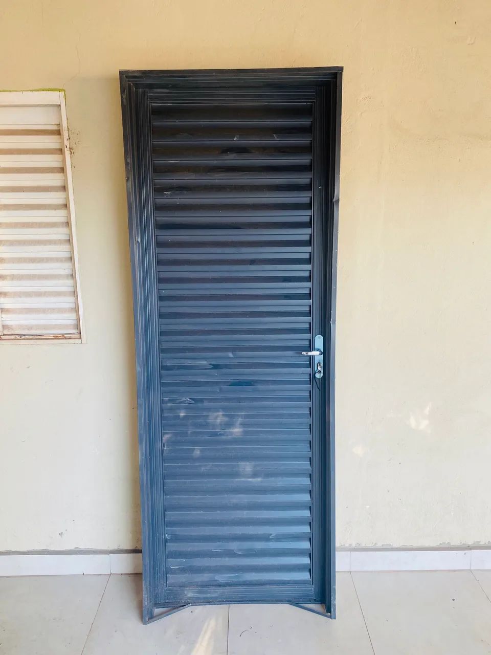 VENDO PORTA 80cm x 2.10m