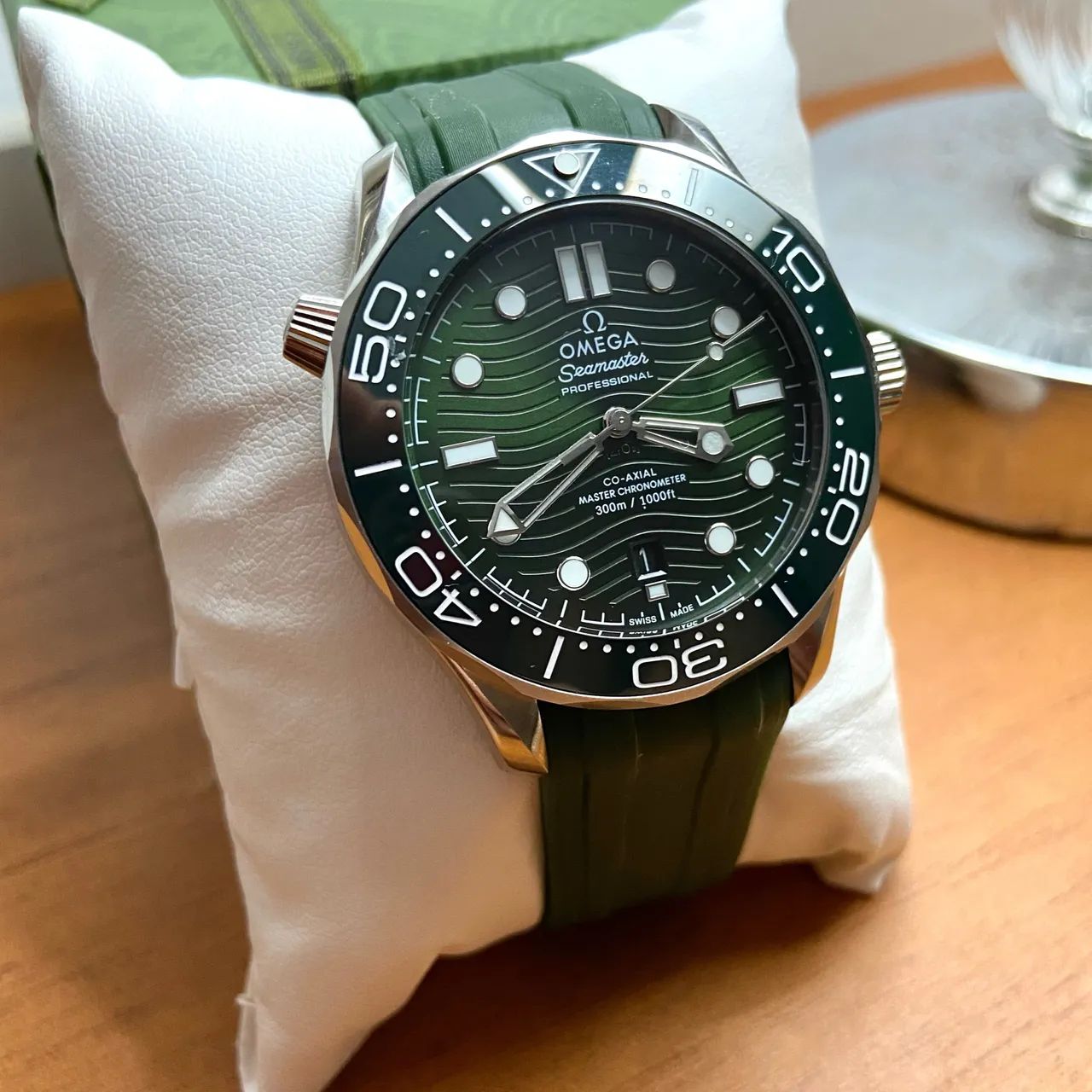Relógio Omega Seamaster Verde automático bezel em ceramica - Foto 3