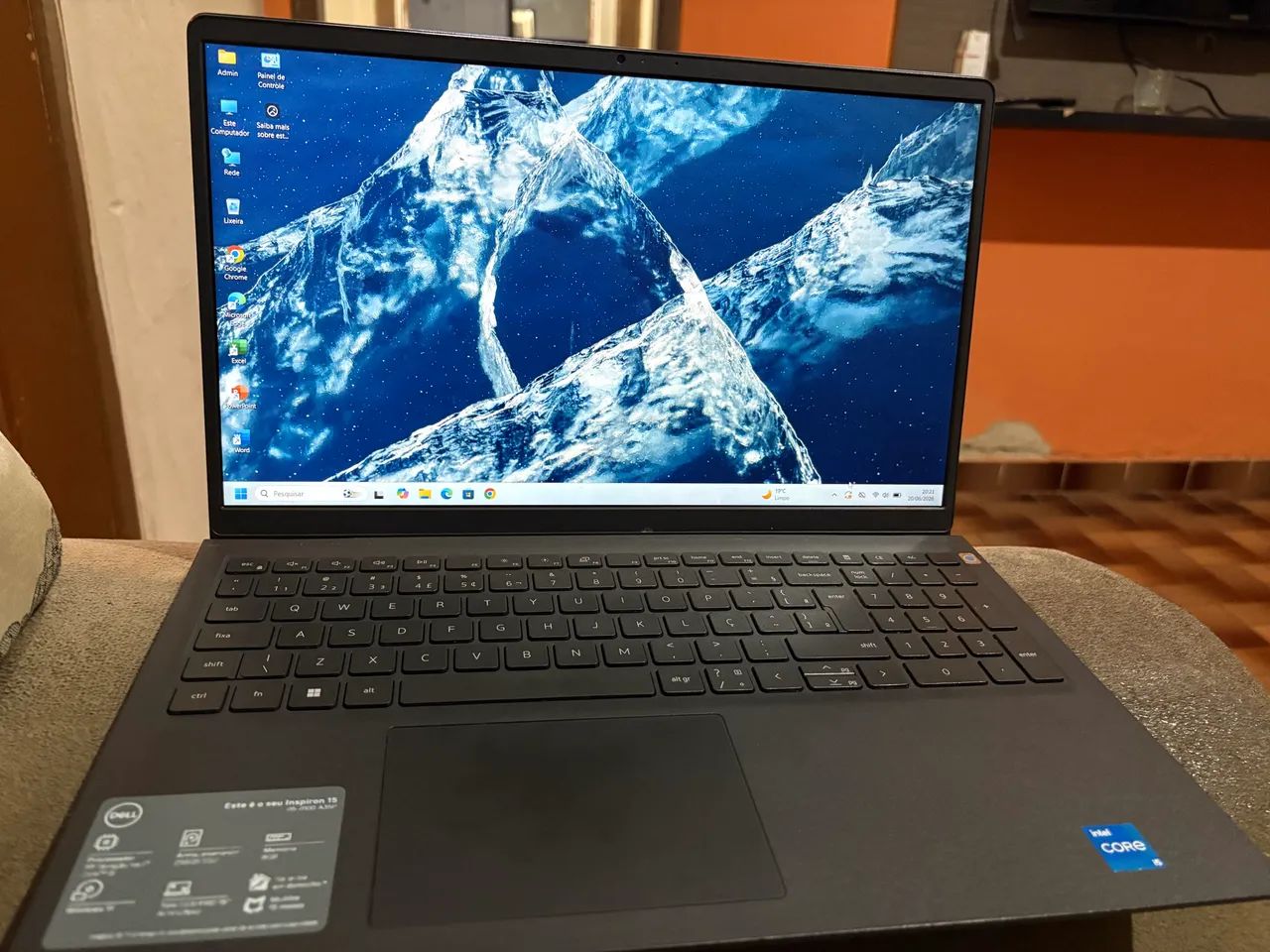 Vende-se notebook 