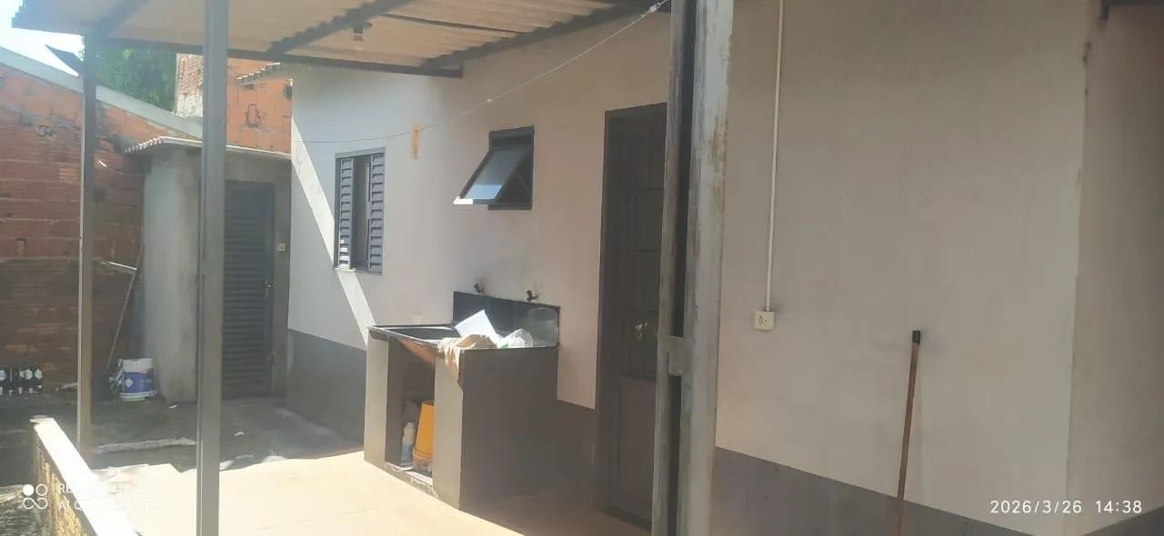 Vende- se casa com terreno grande para construção  - Foto 4
