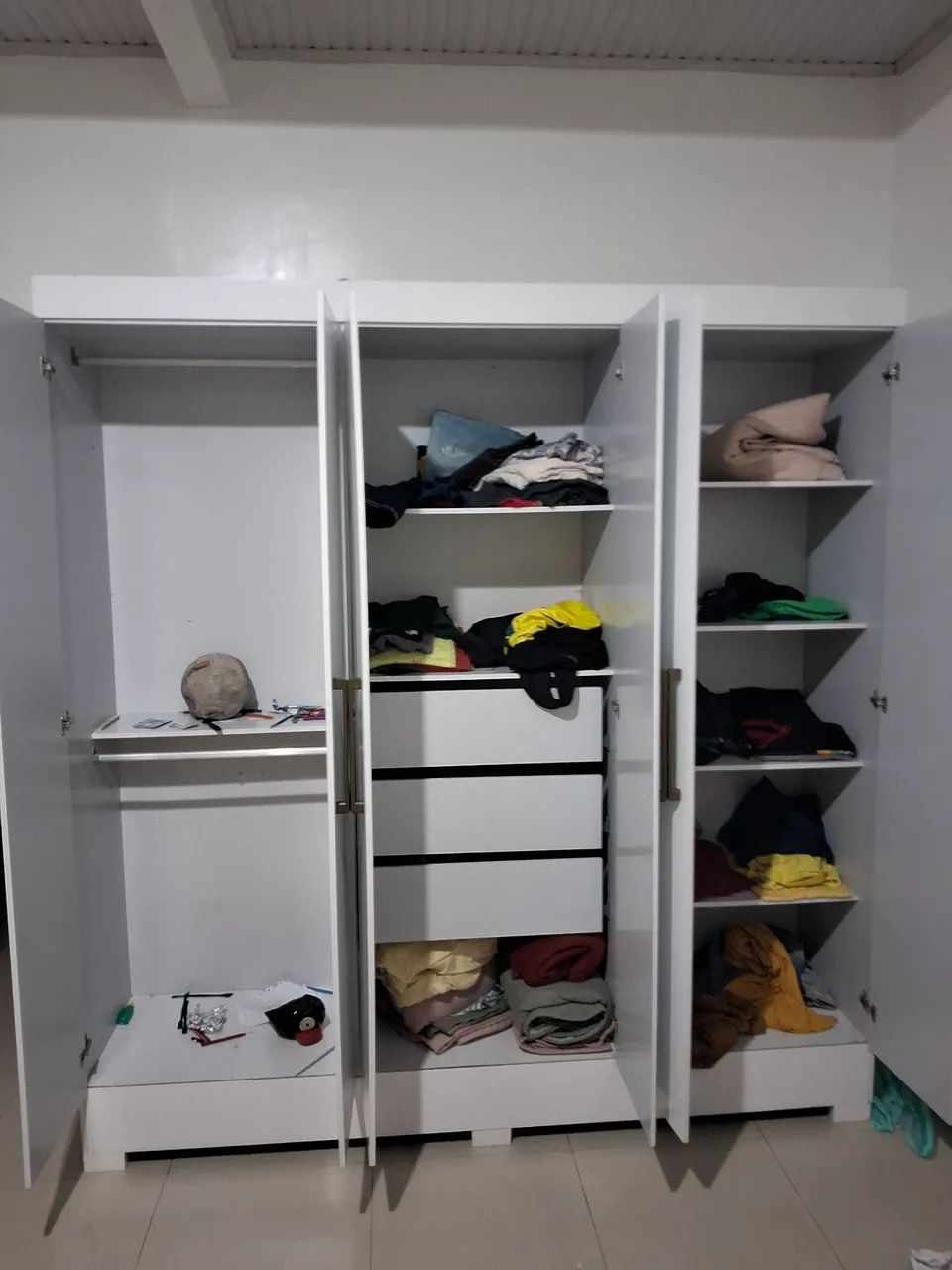 Guarda roupa 6 portas 3 gavetas - Foto 2