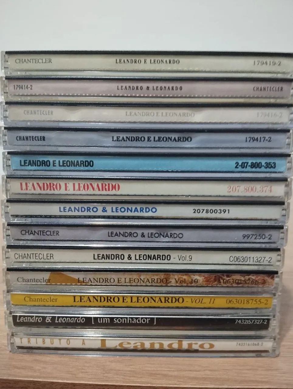 Coleção de 12 CD's Leandro e Leonardo + Tributo a Leandro
