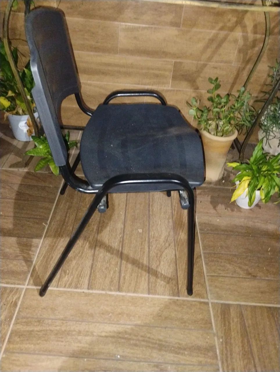 Cadeira super resistente  - Foto 4
