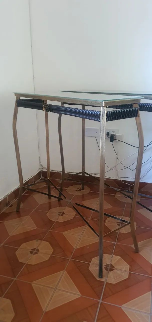 Mesa de centro, aparador e cantoneira - Foto 5