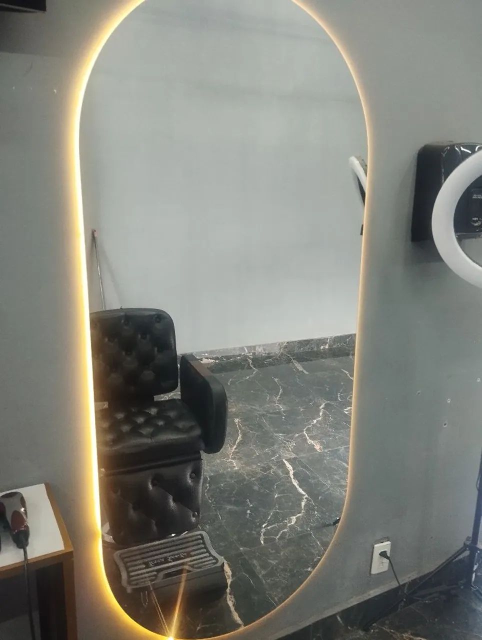 Vendo espelho oval com led  - Foto 3