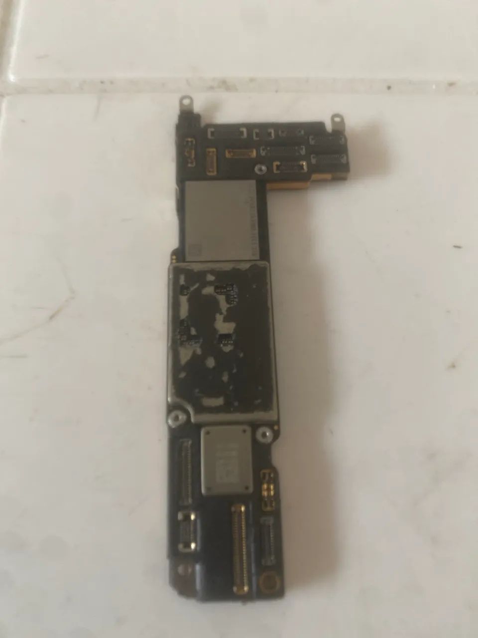 Placa iPhone 13 sucata
