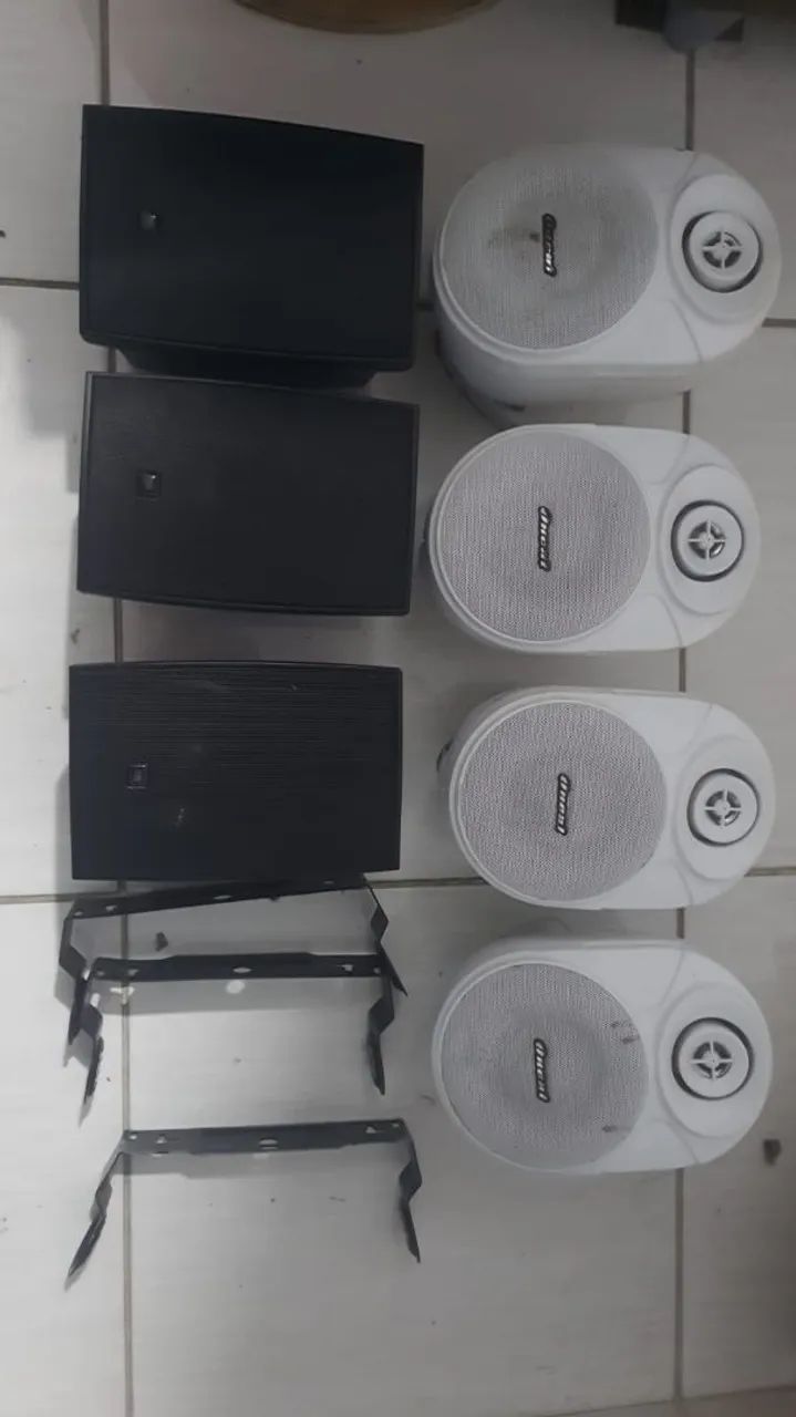 9 Caixas de som ambiente JBL e ONEAL