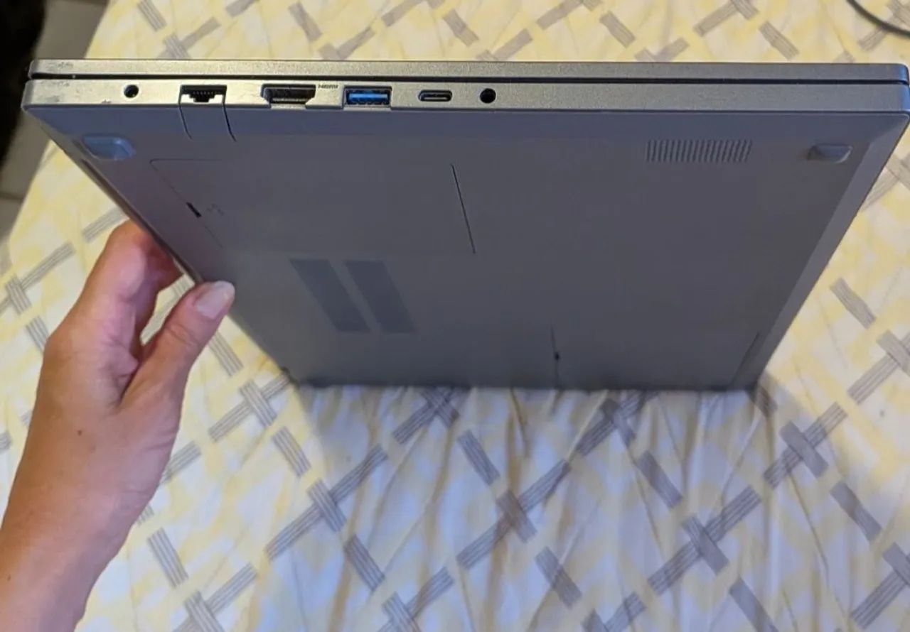 Notebook Samsung Book NP550XD  - Foto 5