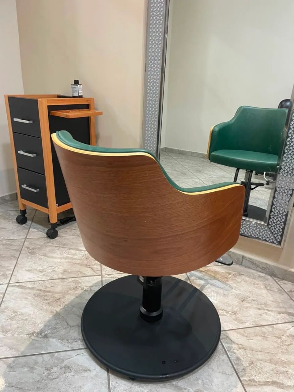Cadeiras poltronas (novas/sem uso) para salão  - Foto 2