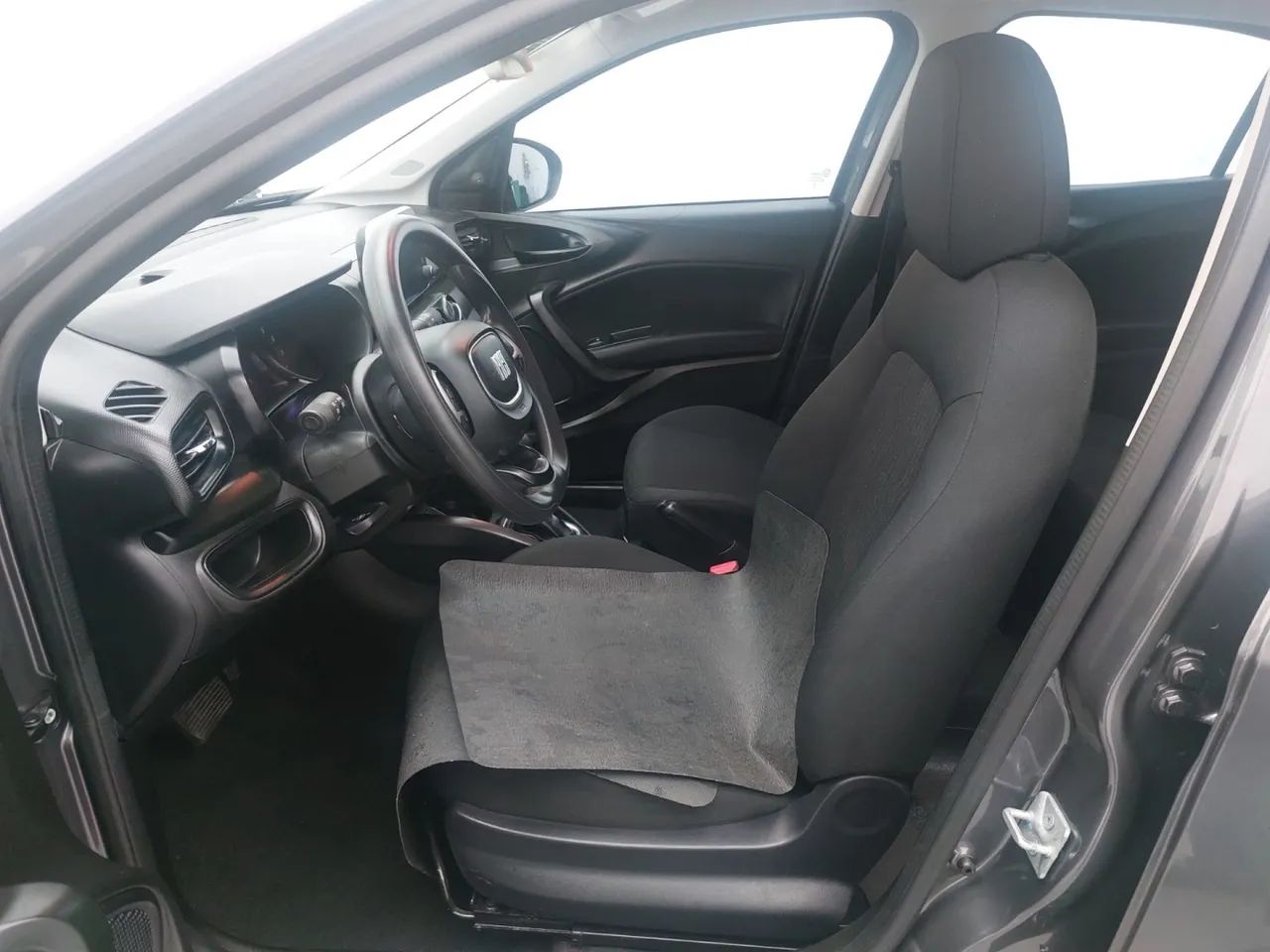 Fiat Cronos DRIVE 1.3 8V Flex, foto 16 de 18
