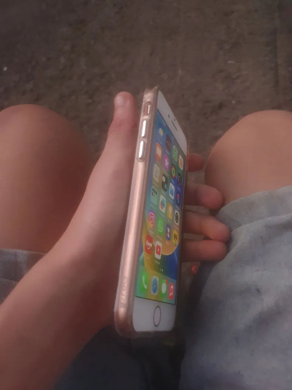 Vendo iphone 8 - Foto 3