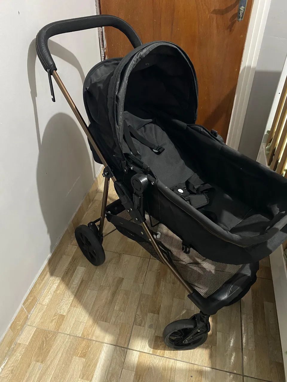 VENDO CARRINHO DE BEBÊ - Foto 4