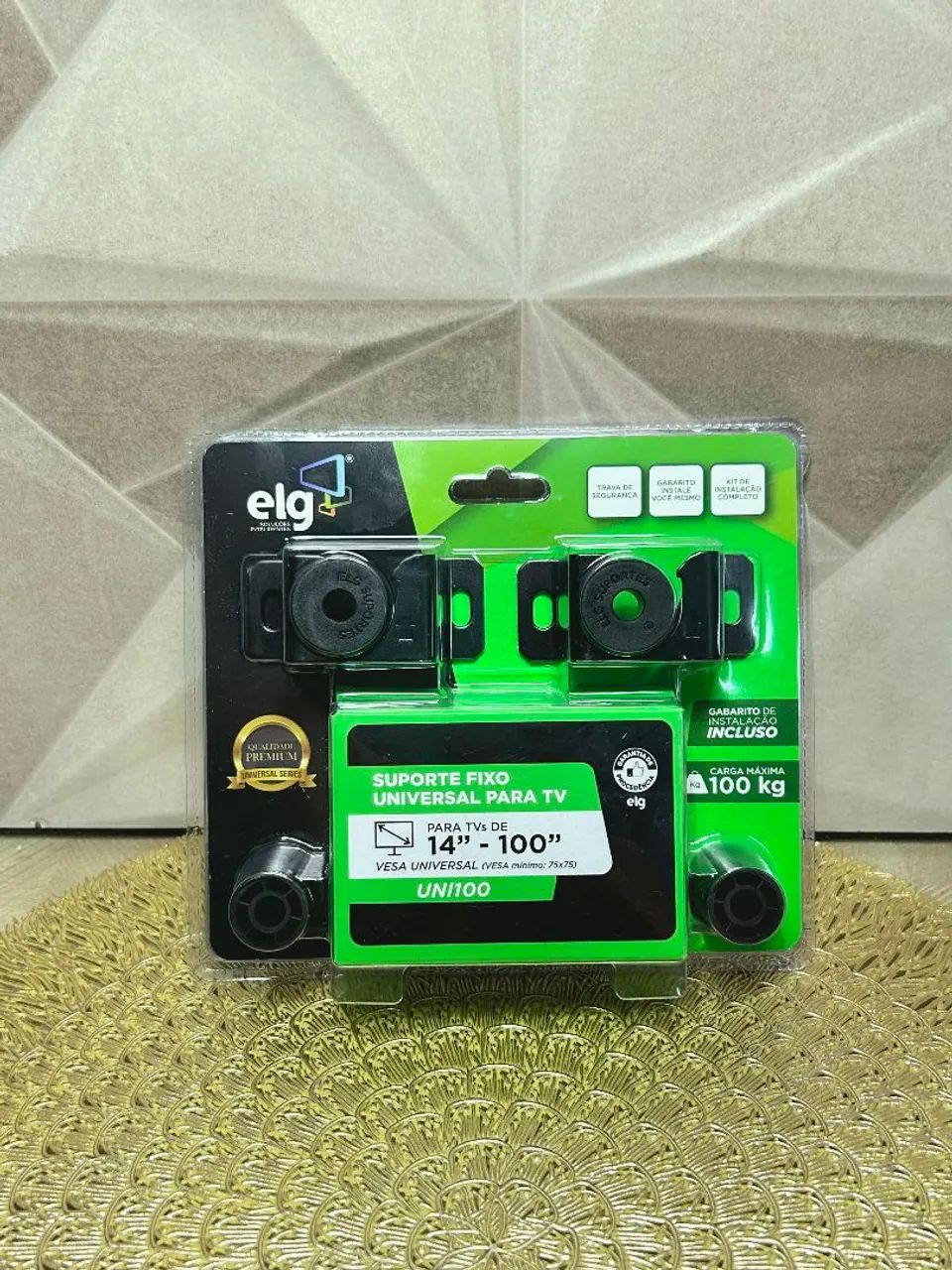 Suporte Universal para TVs - Segurança e praticidade na sua sala!