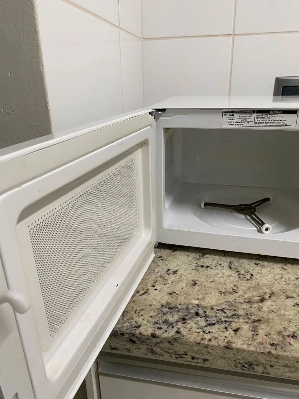 Micro-ondas Consul 20L 220V - Funcionando Perfeitamente - Foto 4