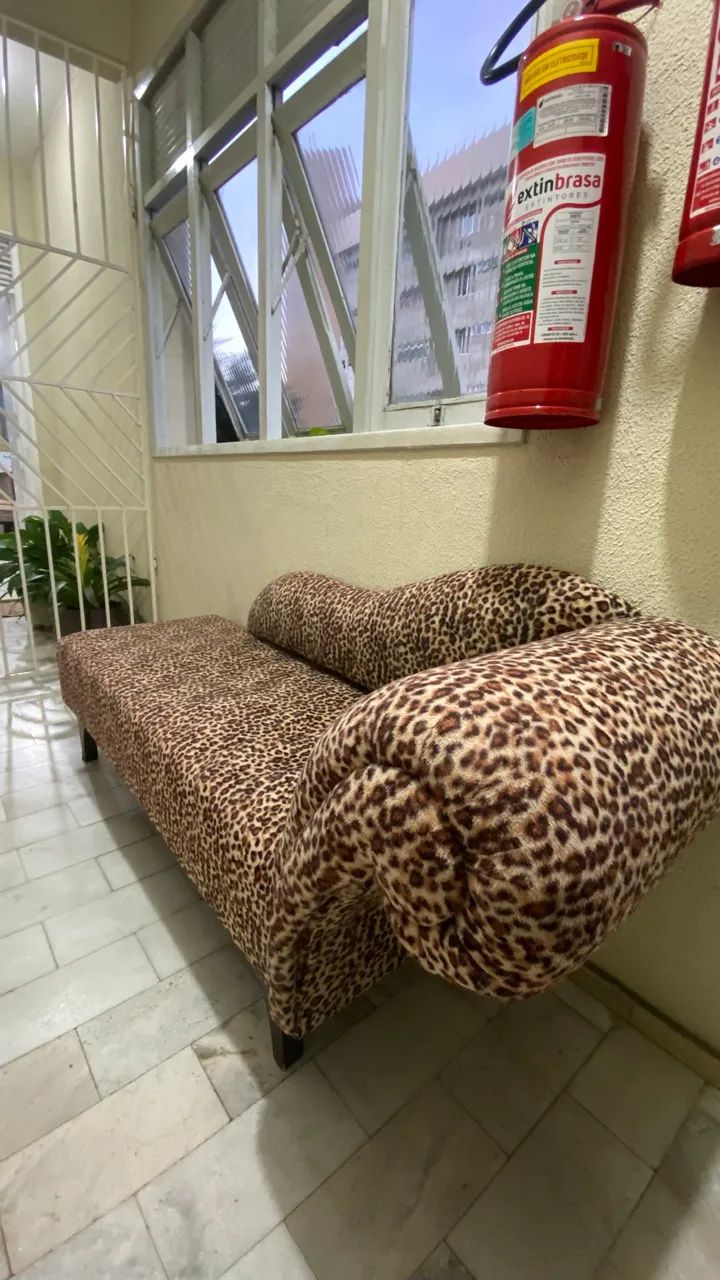 Sofá de alto padrão seminovo