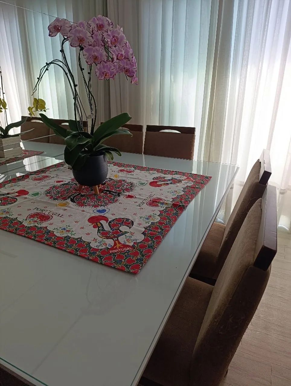 Mesa com 6 cadeiras  - Foto 3