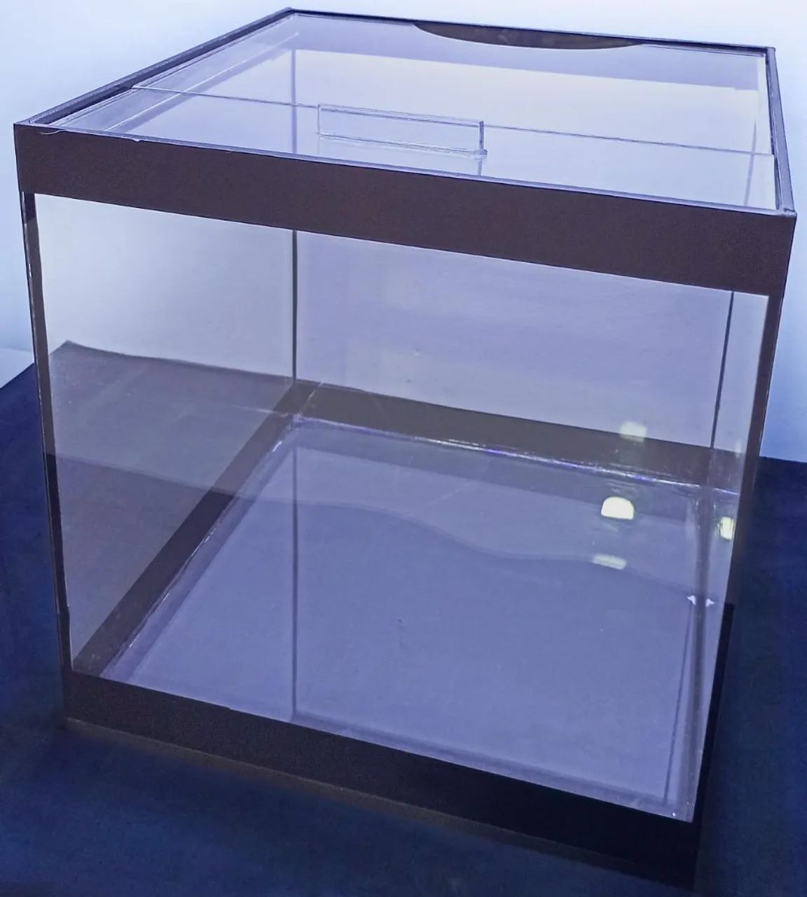 Aquário novo cubo 27 litros 30x30x30  - Foto 5