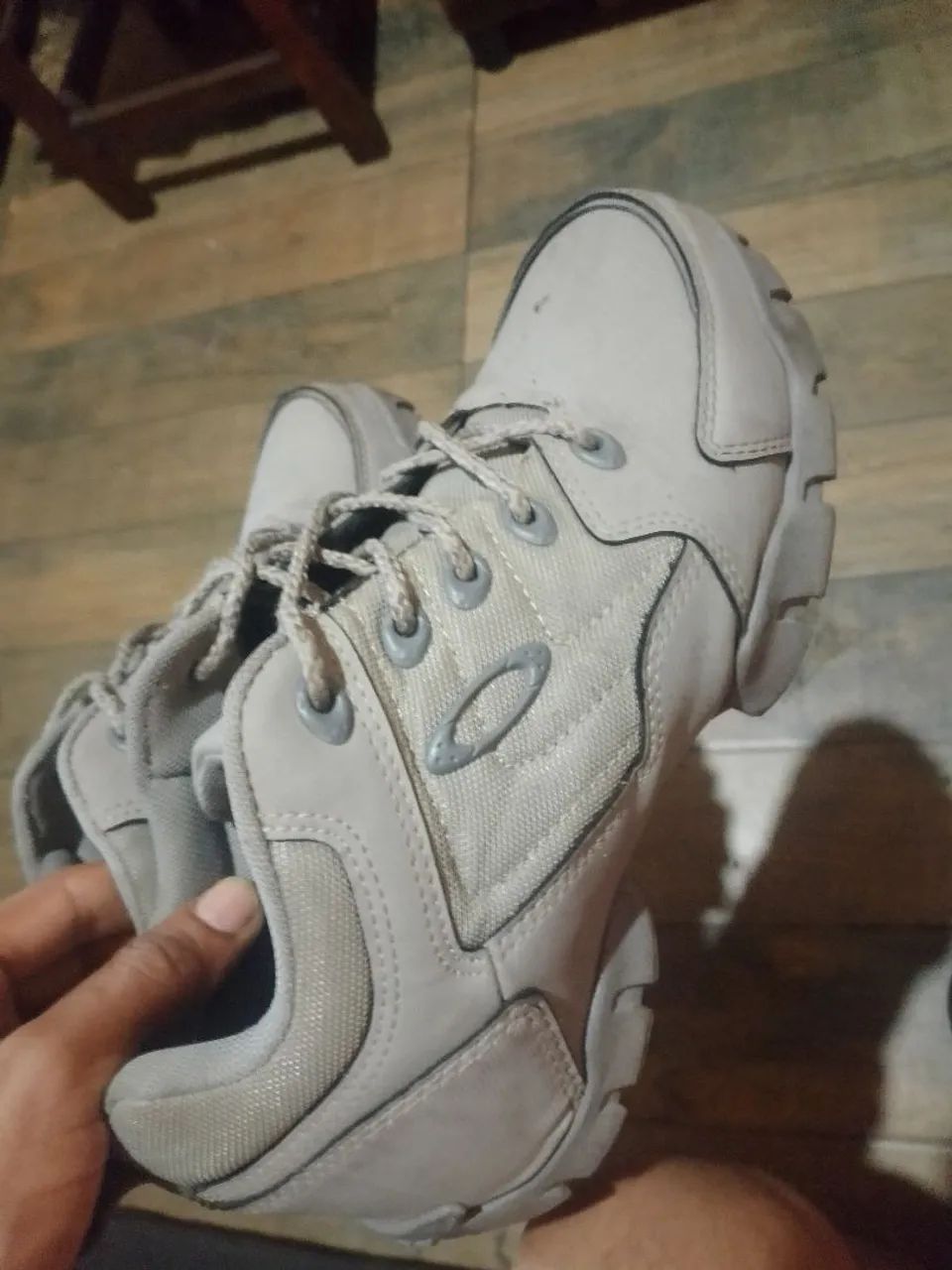 Tenis botinha oakley