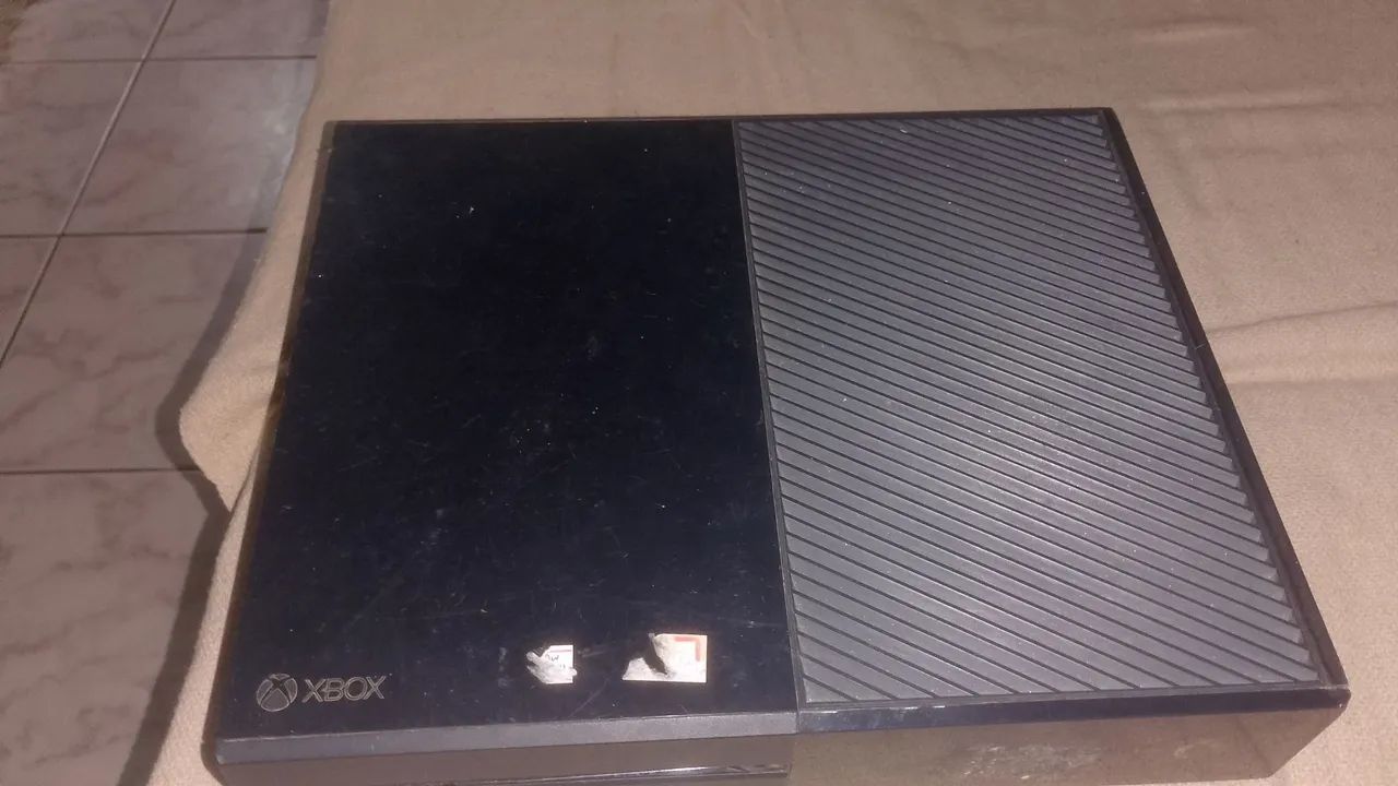 Xbox one com defeito quebrado  - Foto 2