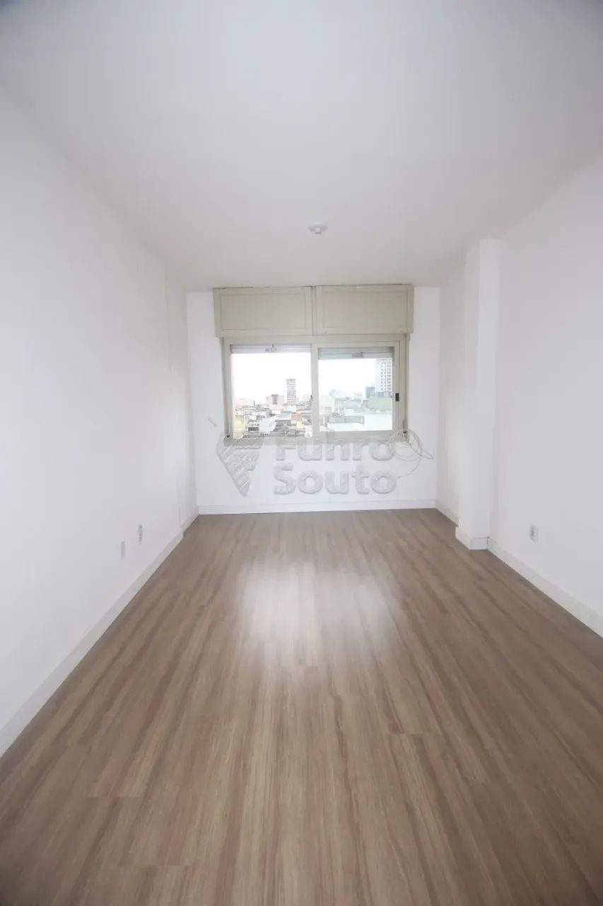 Apartamento Amplo com 3 Dormitórios no Edifício Solar Dom Rafael - Foto 2
