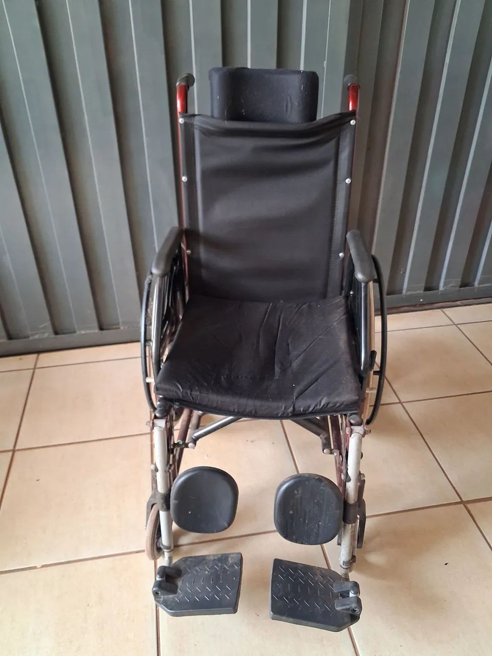 Cadeira de rodas reciclável  prolife 